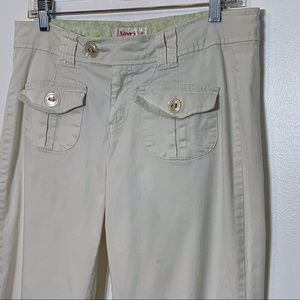 EUC NORI wide leg white button pocket pants‎